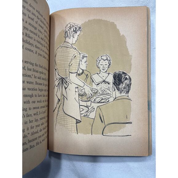 Trixie Belden and the Mystery Off Glen Road 1956 Whitman Vintage Book - Picture 11 of 12